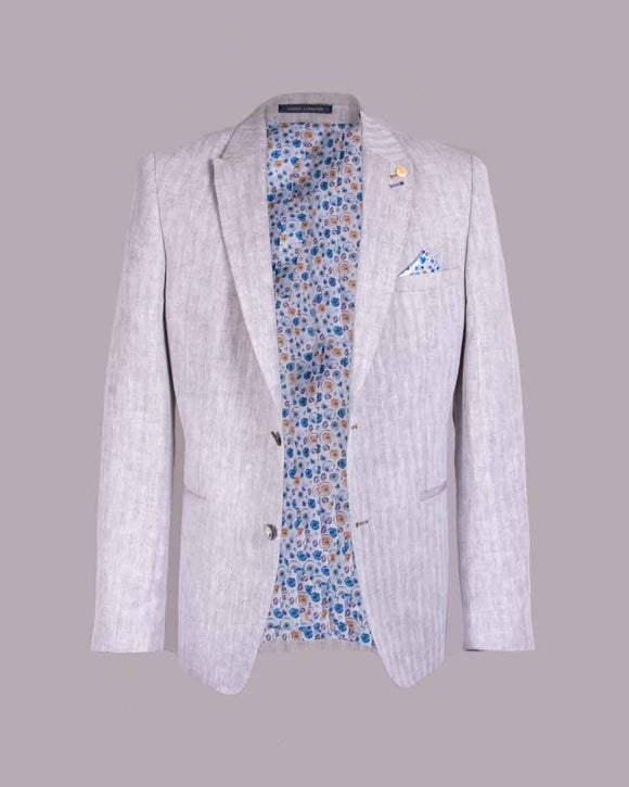 Guide London Mens Taupe Linen Mix Blazer. A beautiful, lightweight Linen/ cotton mix blazer, perfect for the new season. With a jazzy lining and matching pocket square, this herringbone textured jacket looks great with jeans. Step out in style in this Guide London Mens Taupe Linen Mix Blazer.