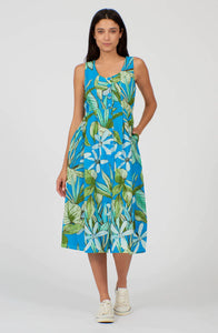 Pretty Vacant JODIE Ladies Blue Floral Dress. Step into the new season in this Pretty Vacant JODIE Ladies Blue Floral Dress. A perfectly pretty fit and flare dress that sits below the knee, has a rounded neckline and a tie at the back to cinch your waist.